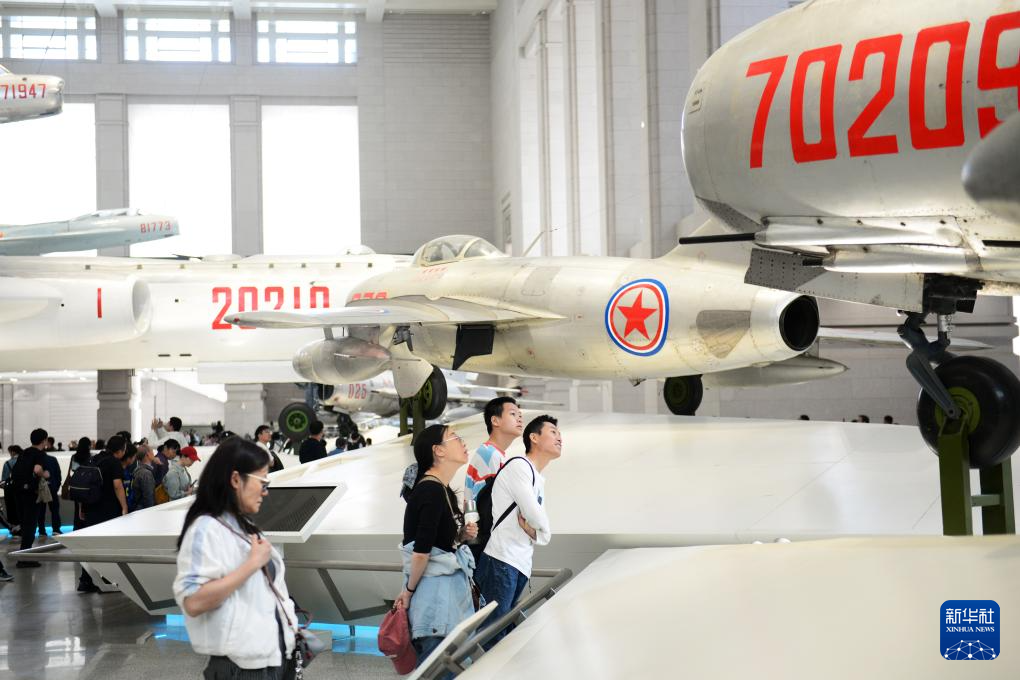 红色精神薪火相传