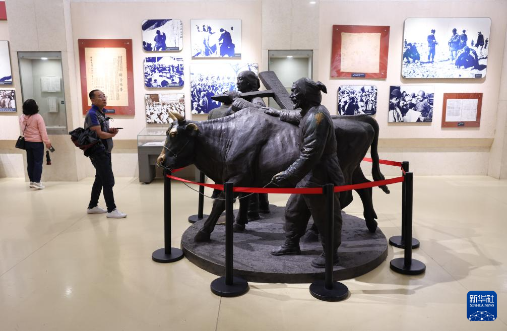 红色精神薪火相传