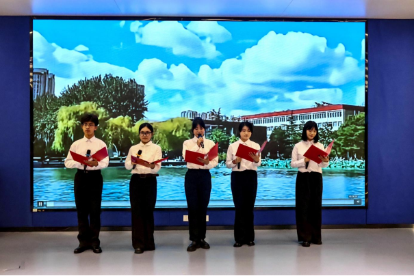 光明读书会文化进校园活动走进烟台大学 光明读书会文化进校园活动走进烟台大学